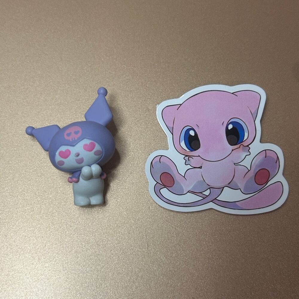 Kuromi Blind Box Bag Surprise Capsule Mini Figure Pastle Heart eyes